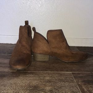 Brown boots